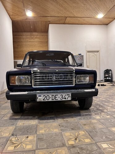 LADA (VAZ) 2107-1