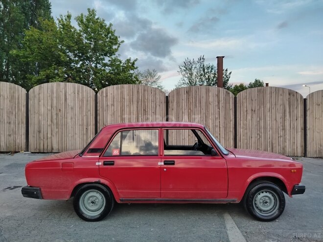 LADA (VAZ) 2107-4