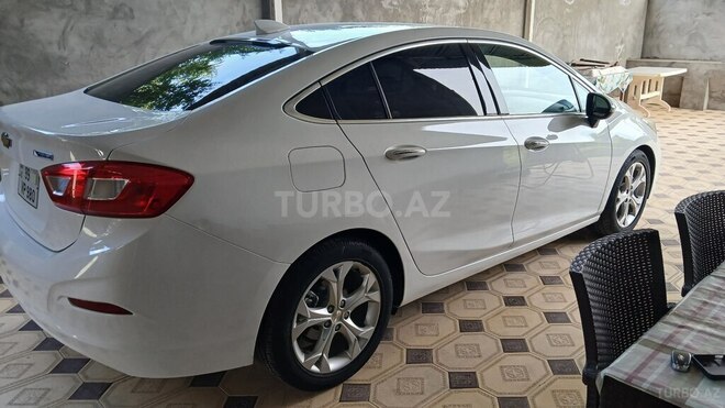 Chevrolet Cruze-8