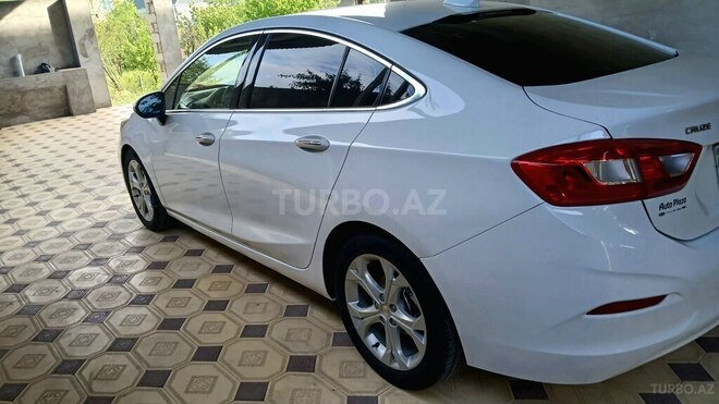 Chevrolet Cruze-9