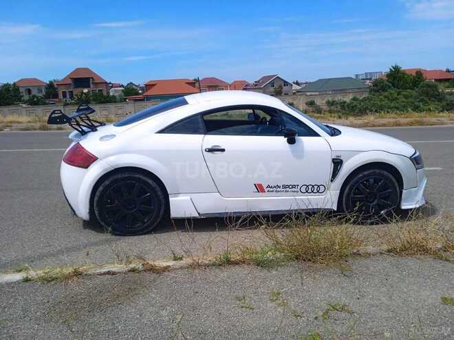 Audi TT-4