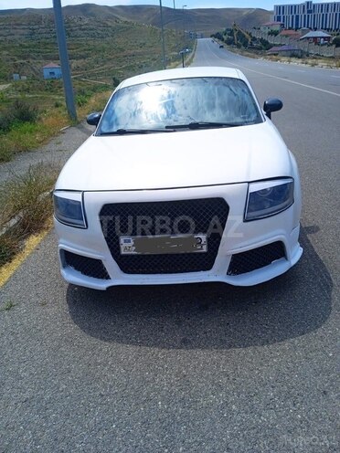 Audi TT-1