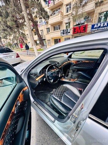 Mercedes E 240-7