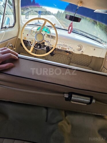 GAZ 21 "Volga"-5