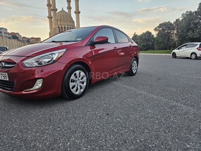 Hyundai Accent-3