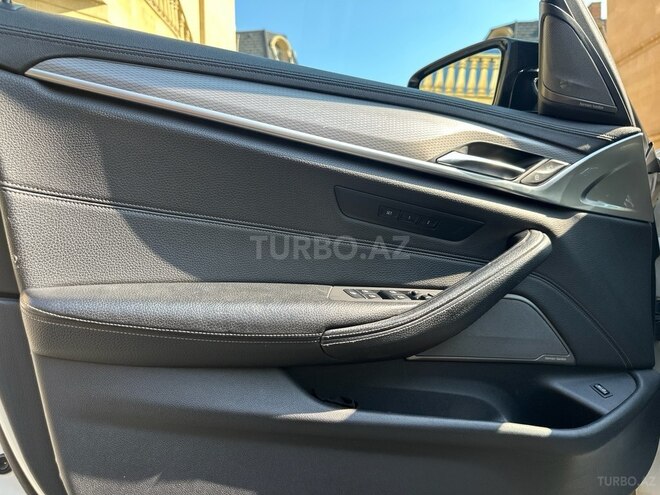 BMW 530-16