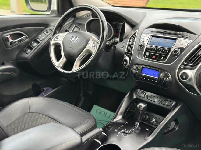 Hyundai ix35-12