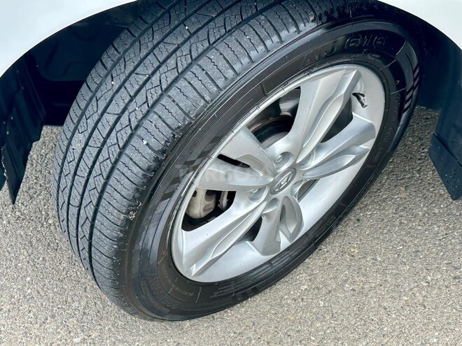 Hyundai ix35-21