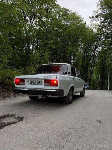 LADA (VAZ) 2107-5