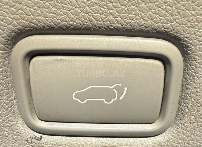 Kia Carnival-8