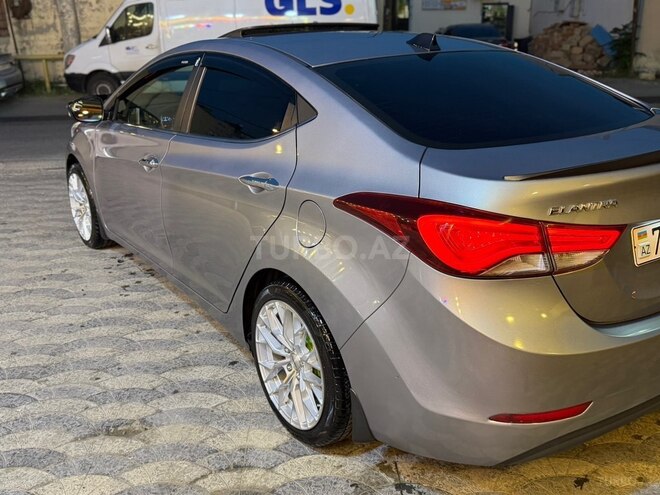 Hyundai Avante-7