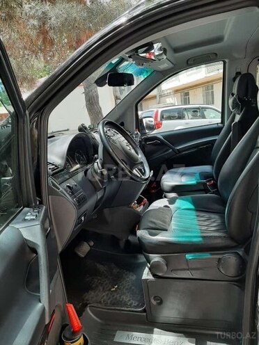 Mercedes Viano-4