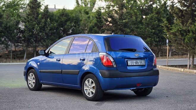 Kia Rio-6
