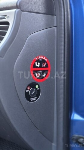 Kia Rio-12