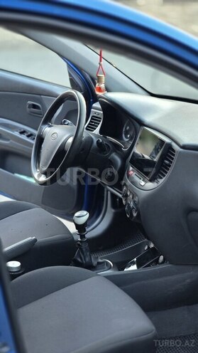 Kia Rio-11