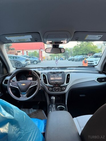 Chevrolet Equinox-12
