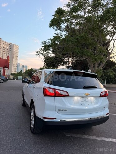 Chevrolet Equinox-7