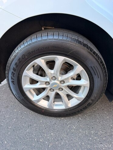 Chevrolet Equinox-21