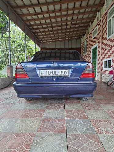 Mercedes C 240-2