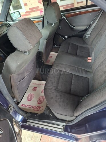 Mercedes C 240-11