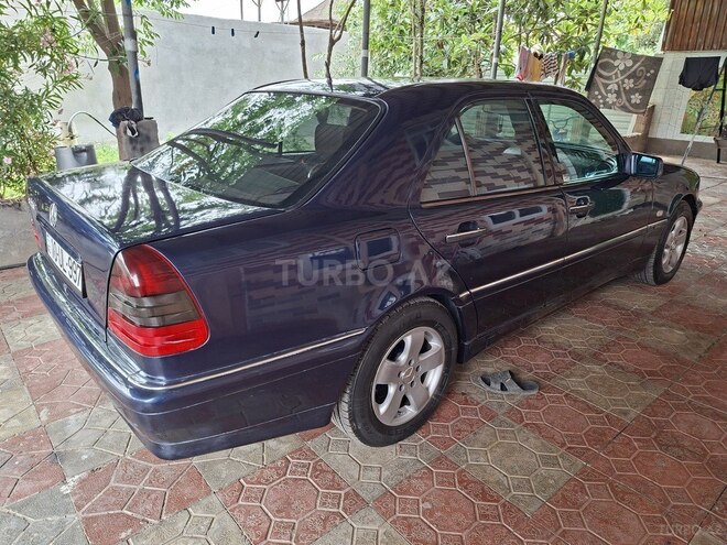 Mercedes C 240-4