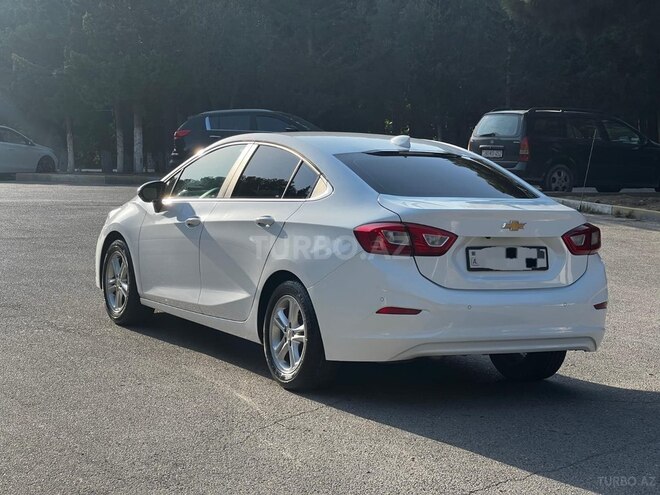 Chevrolet Cruze-5
