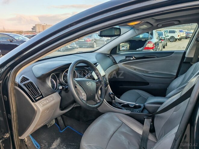 Hyundai Sonata-7