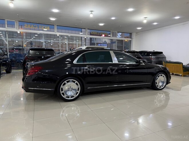 Mercedes-Maybach S 500-9