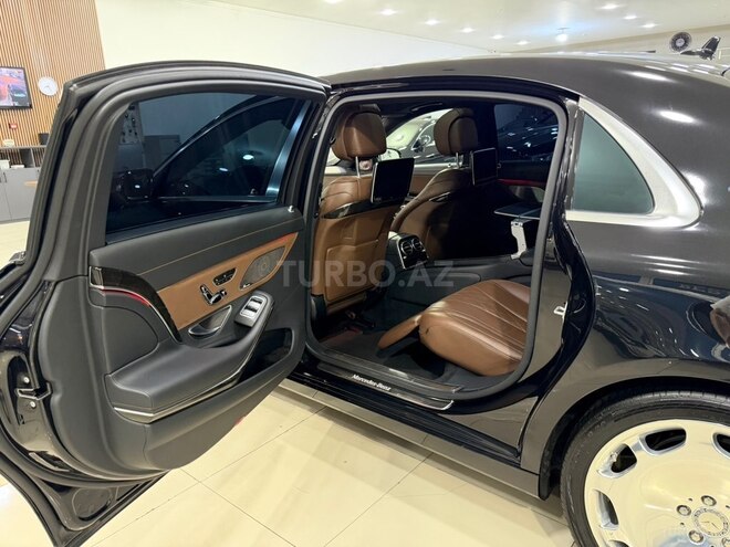 Mercedes-Maybach S 500-24