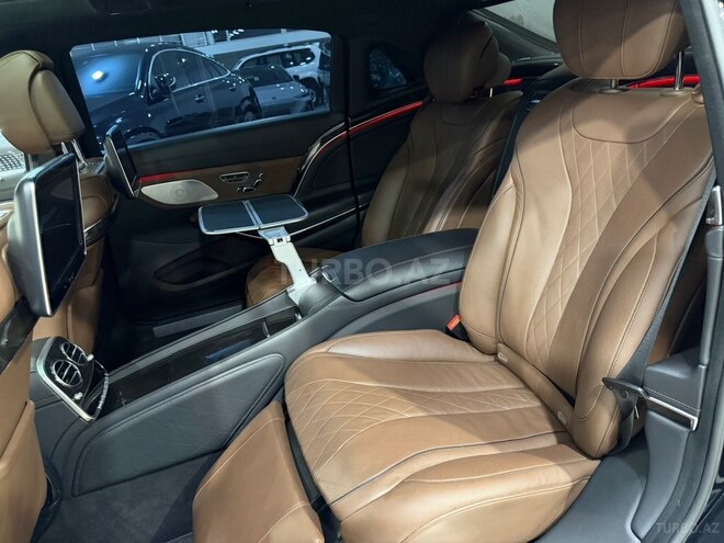 Mercedes-Maybach S 500-30