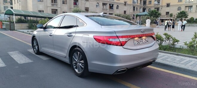 Hyundai Grandeur-13