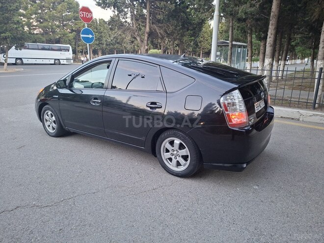 Toyota Prius-3