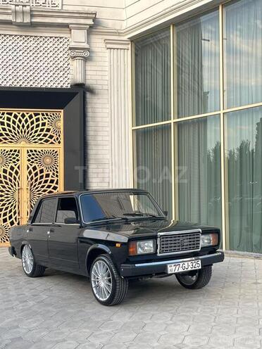 LADA (VAZ) 2107-1