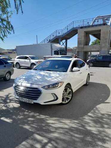 Hyundai Elantra-1