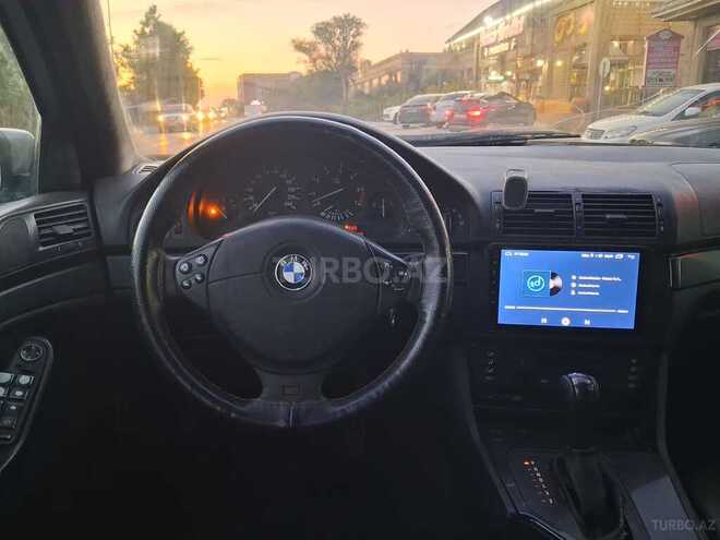 BMW 523-8