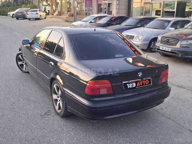 BMW 523-4