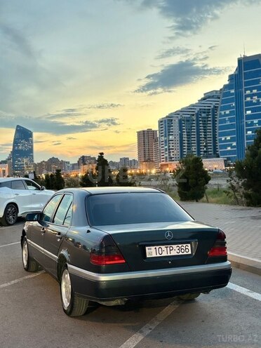 Mercedes C 200-4