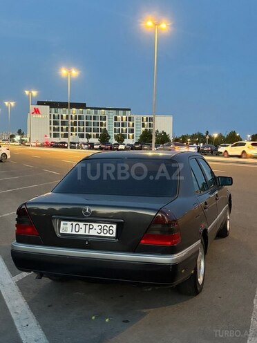 Mercedes C 200-6