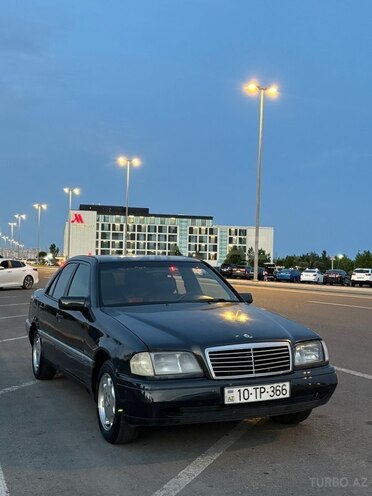 Mercedes C 200-1