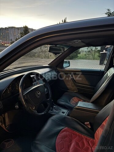 Mercedes C 200-8