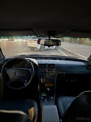 Mercedes C 200-7