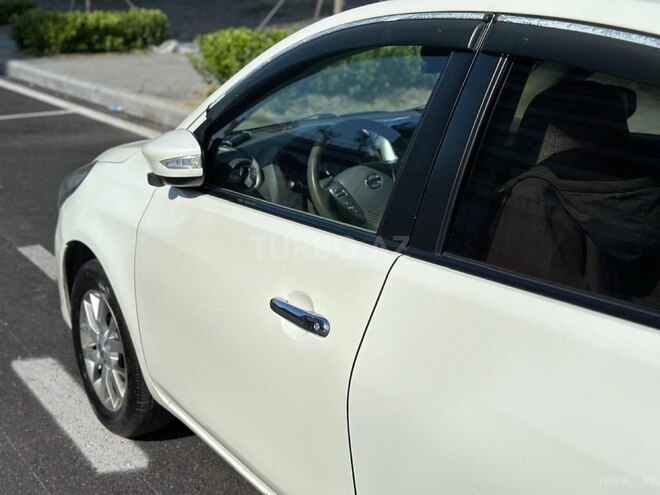 Nissan Sunny-4