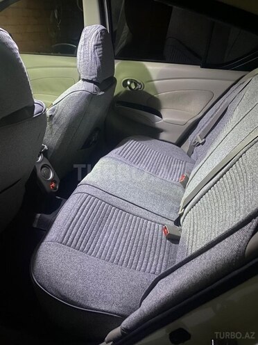 Nissan Sunny-12