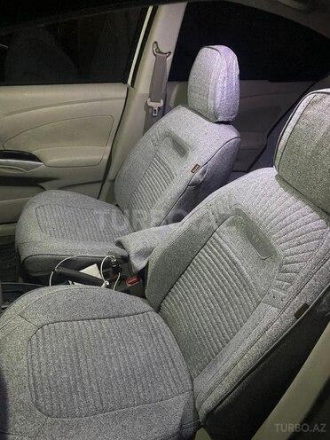Nissan Sunny-11