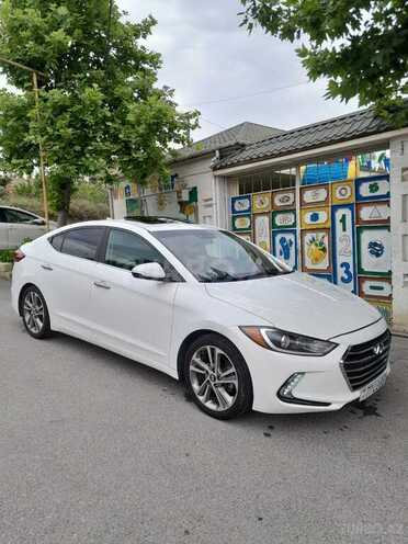 Hyundai Elantra-7