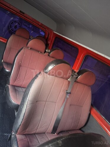 Ford Transit-3