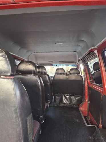 Ford Transit-7