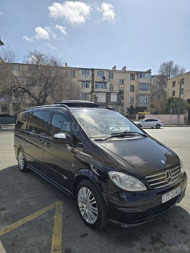 Mercedes Viano-3