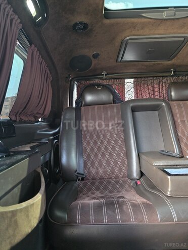 Mercedes Viano-16