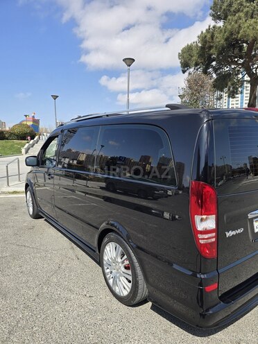 Mercedes Viano-6